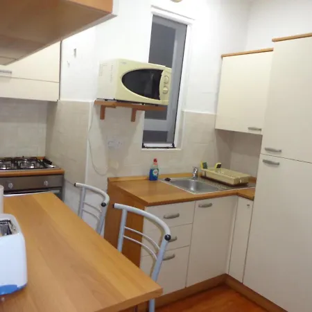 Lovely Penthouse With Private Sun Terrace דירה